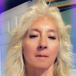 Meet your Posher, Della